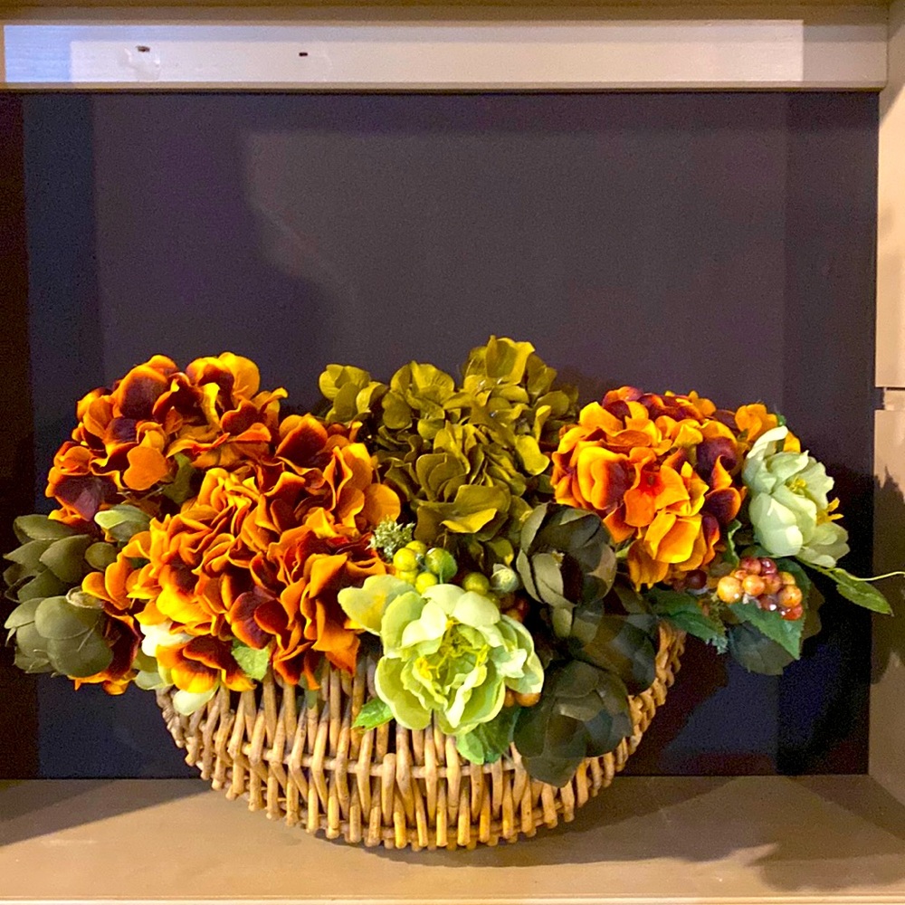 Floral basket